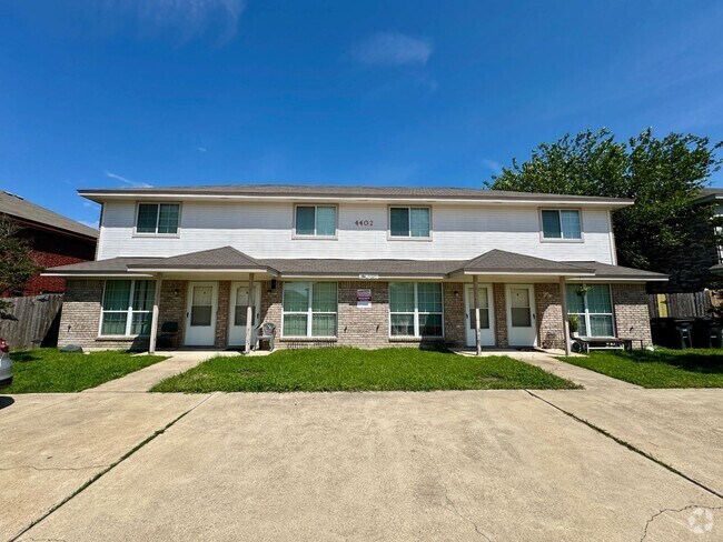 Building Photo - 4402 Jeff Scott Dr