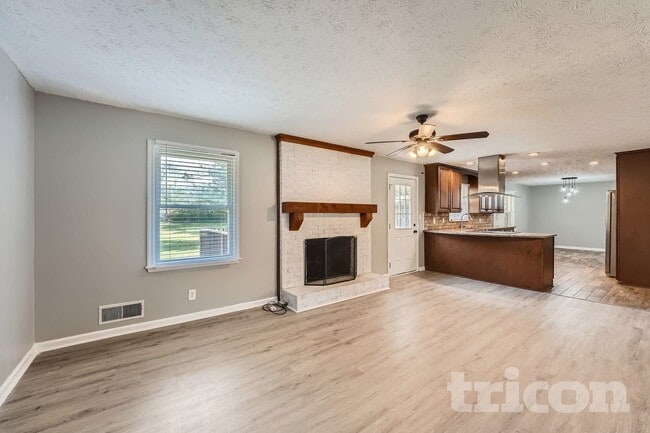 Building Photo - 105 Cook Ln