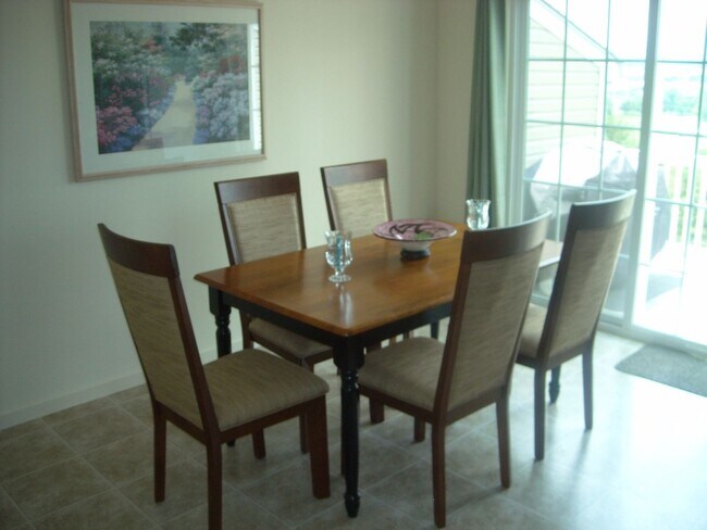 Foto del edificio - 3BR, 2 ba townhouse in the Pinnacles with views