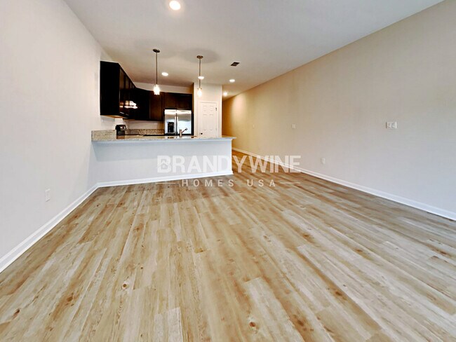 Foto del edificio - NEW Lower Rental Rate Leasing Special: Mar...