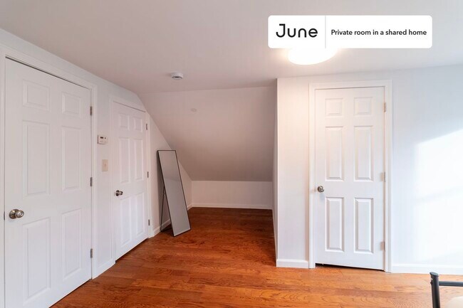 Foto del edificio - Room in Shared 4 bed/4 bath home in East Cambridge