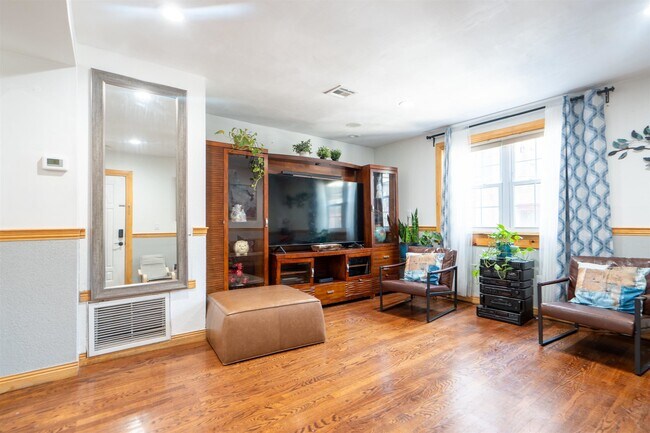 Foto del edificio - 530 40th St