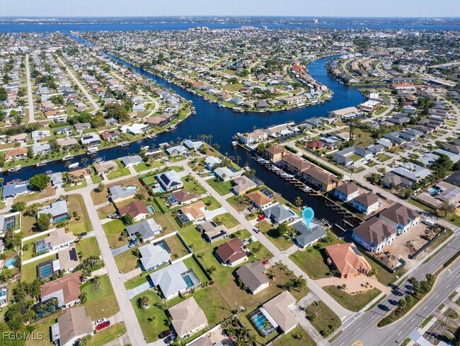 Foto del edificio - 908 SE 35th Terrace