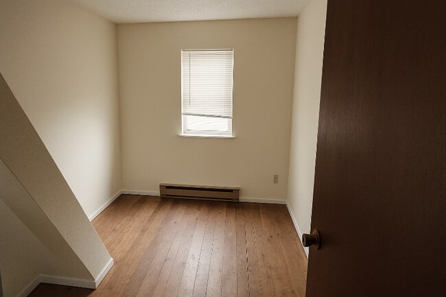 Foto del edificio - 7643 E D St