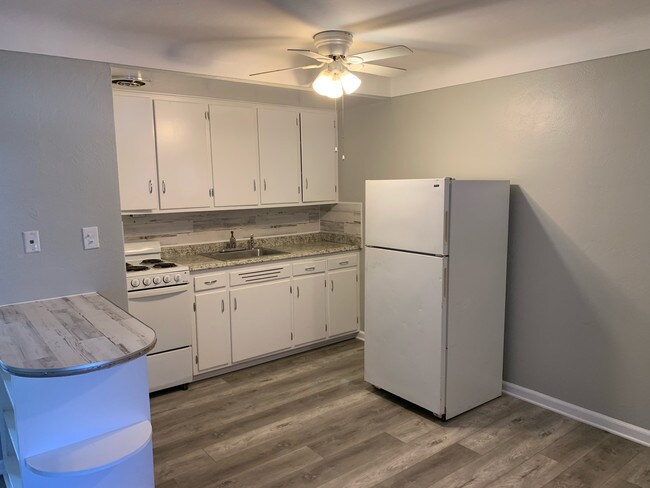 Foto del edificio - 4225 Harvest Ln