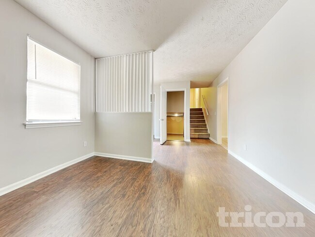 Foto del edificio - 2224 Clinchfield Ct
