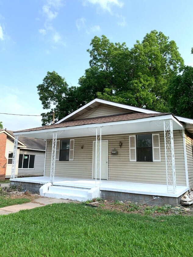 Foto principal - 3bed/1bath house