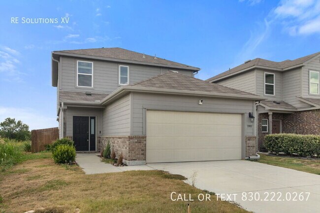 Foto del edificio - 12802 Lucas Ridge Dr