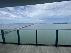 Building Photo - 3131 NE 7th Ave