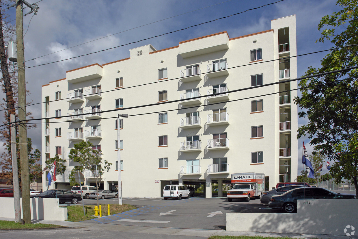 Primary Photo - Cedars Apartments