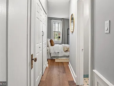 Building Photo - 1125 Maryland Ave NE