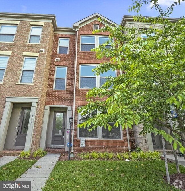 Building Photo - 23493 Adagio Terrace