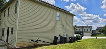 Building Photo - 2230 Village Trail Ct