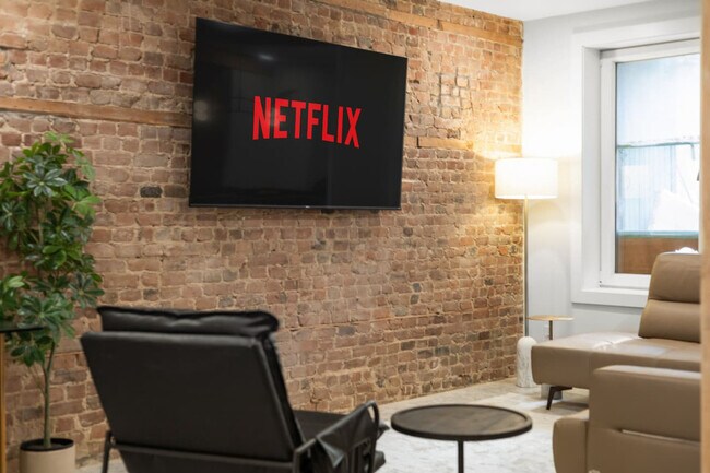 Building Photo - 4268 Québec 335-SI ID1257028P