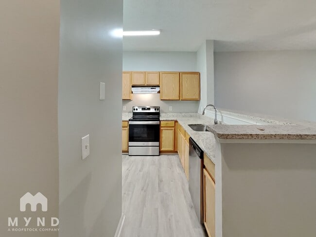 Foto del edificio - 6097 Camden Forrest Dr