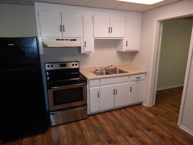 Foto del edificio - 1603 N Main St