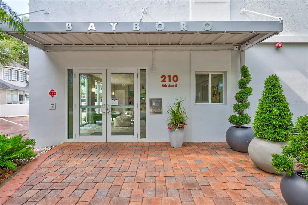 210 5th Ave S Unit 107, Saint Petersburg, FL 33701 Condo for Rent in