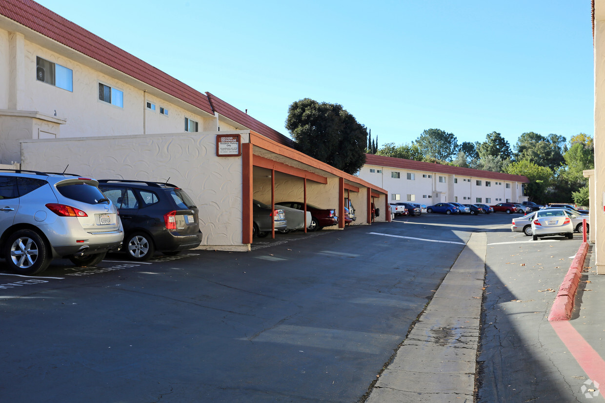 Building Photo - Casa Dorada