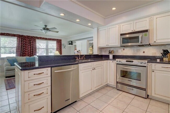 Foto del edificio - 2395 6th Ave SW