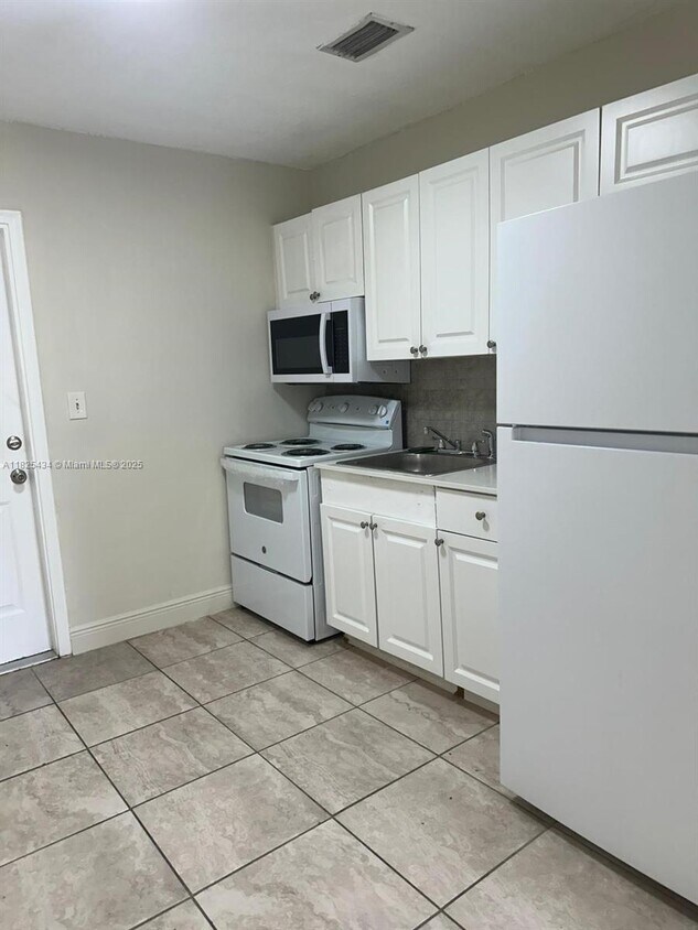 Foto principal - 4141 SW 20th St