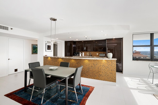 Building Photo - 3450 S Ocean Blvd