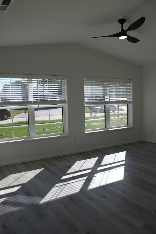 Building Photo - 2082 Prosperity Way