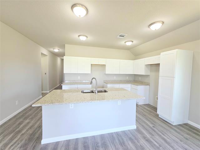 Foto del edificio - 1017 Springview Ln