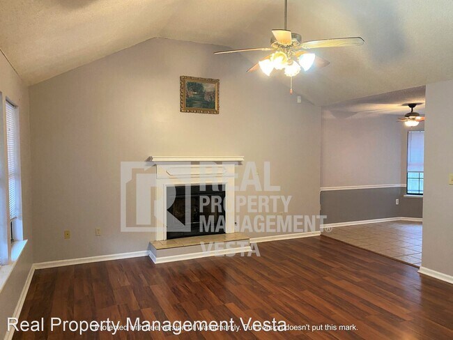 Foto del edificio - 3 br, 2 bath House - 1303 Saddle Horn Dr.