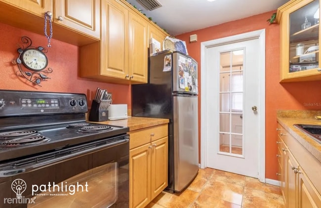 Building Photo - 2 br, 2 bath House - 9647 Bayside Court UNIT
