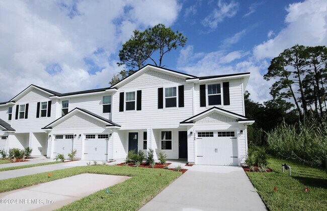 Building Photo - 1712 Cocoanut Rd