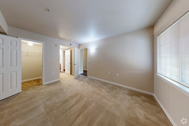 1BR, 1BA - 543SF - Bedroom - Pinewood Lodge