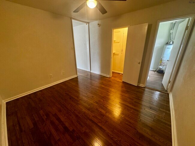 Foto del edificio - 1814 Pearl Ave