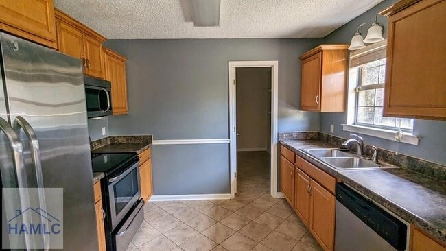 Building Photo - 145 Cowart Rd