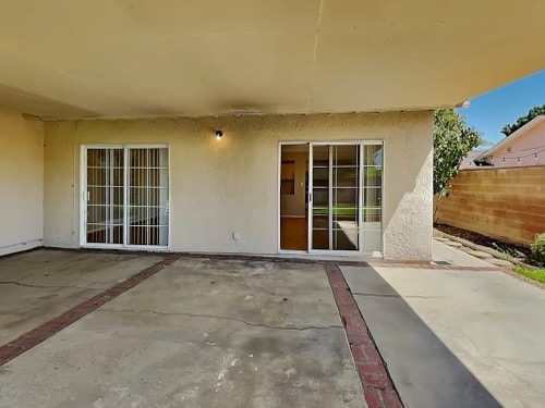 Building Photo - 7946 Lasaine Ave