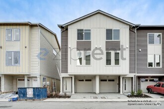 Building Photo - 9614 19th Ave SE