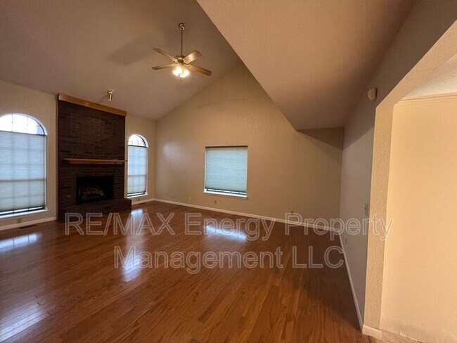 Building Photo - 1828 NW 176th St