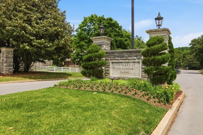 Foto del edificio - 426 Compton Ln