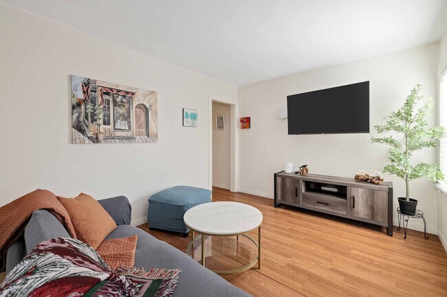 Foto del edificio - 1634 Bayview Dr