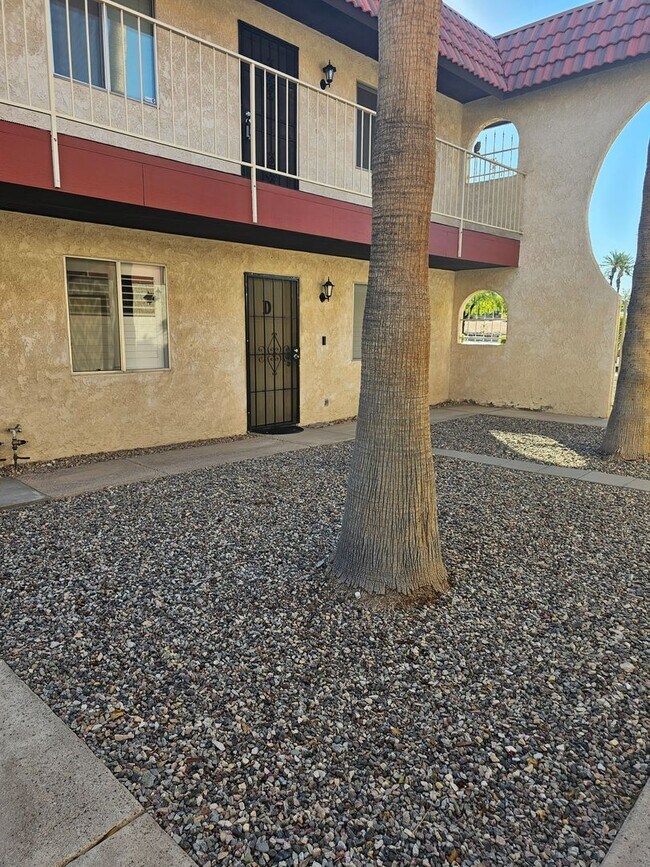 Foto del edificio - Unfurnished Long Term Condo