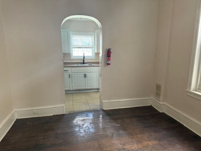 Foto del edificio - 252 N Wilton St