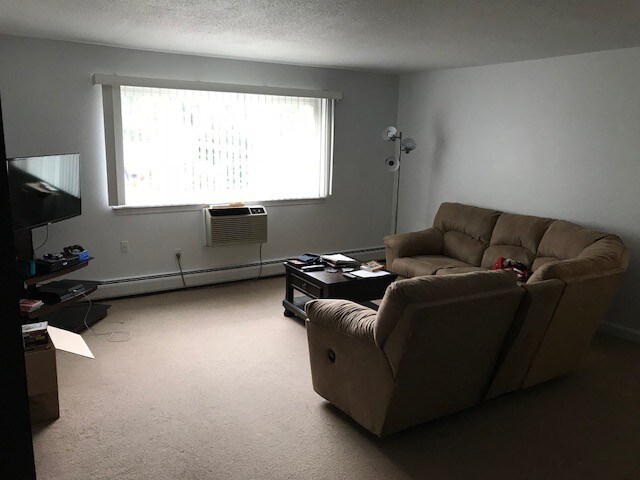 Foto principal - 1185 Narragansett Blvd