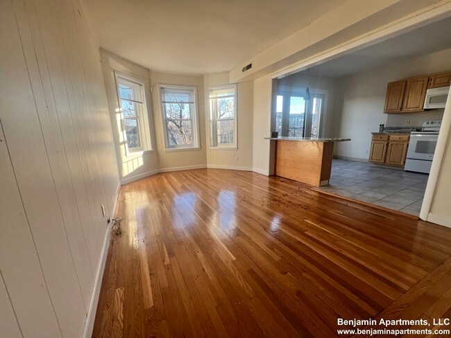 Building Photo - 1111 Commonwealth Ave