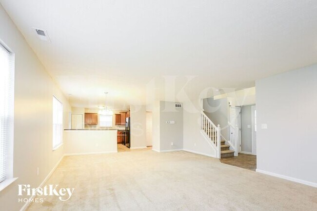 Foto del edificio - 15193 Silvercharm Dr