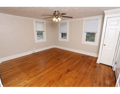 Foto del edificio - 16 Gaylord St