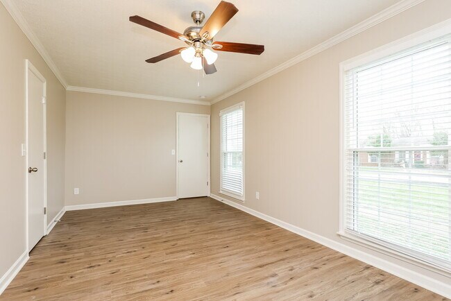 Building Photo - 119 Ashland Dr
