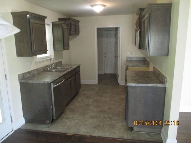 Foto del edificio - 1219 Ball Park Ave NE