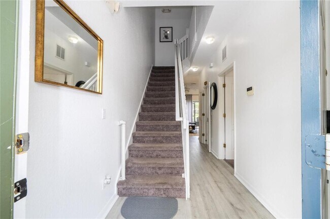 Building Photo - 2433 Caravelle Cir