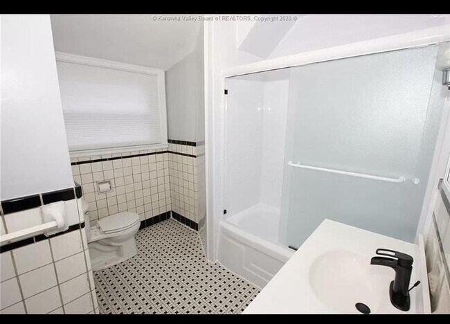 Foto del edificio - 9 Buena Vista Pl.