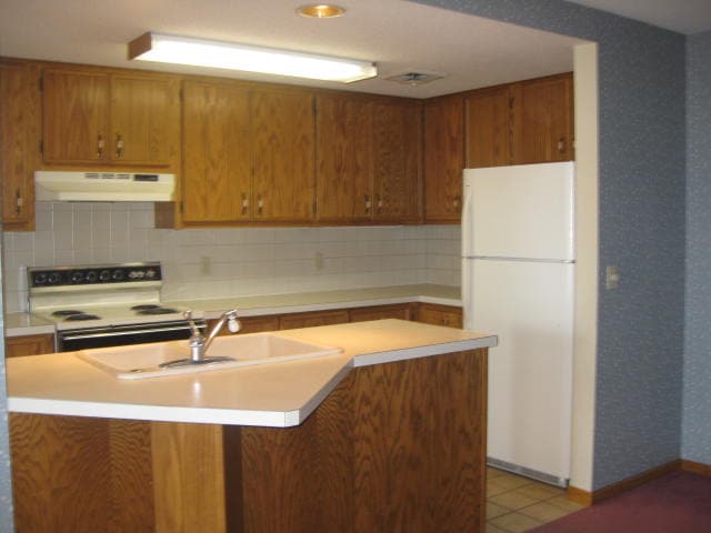 - 316 Becker Ave