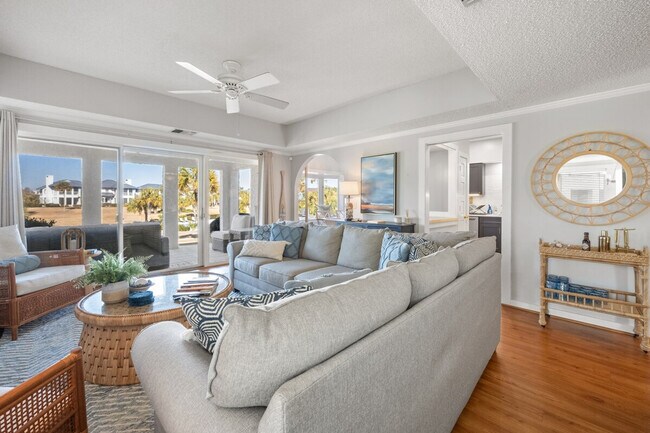 Building Photo - 409 Debordieu Blvd